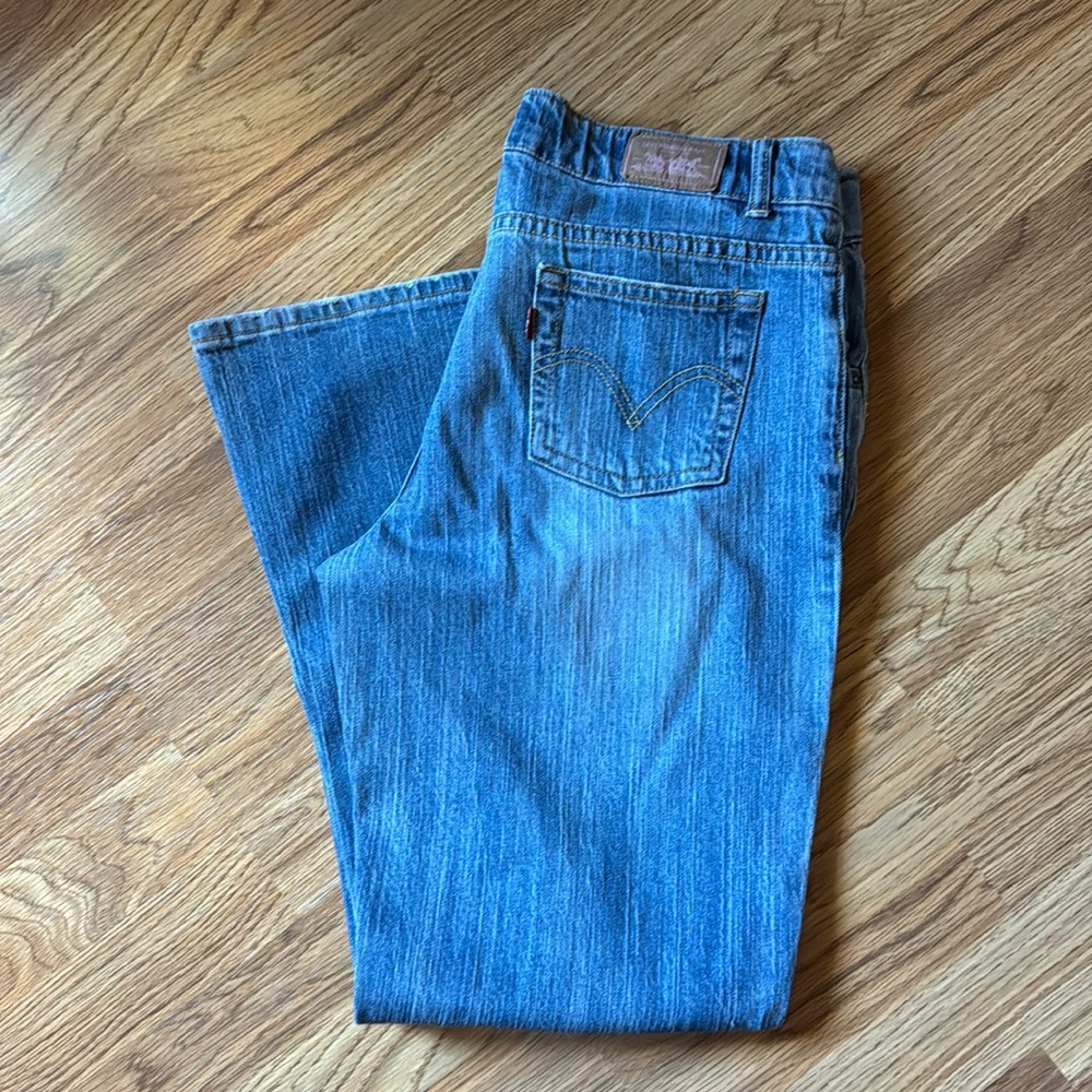 Levi jeans